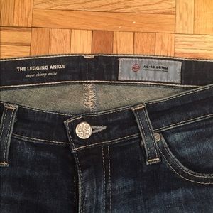 AG legging ankle jeans with wholes in the knee